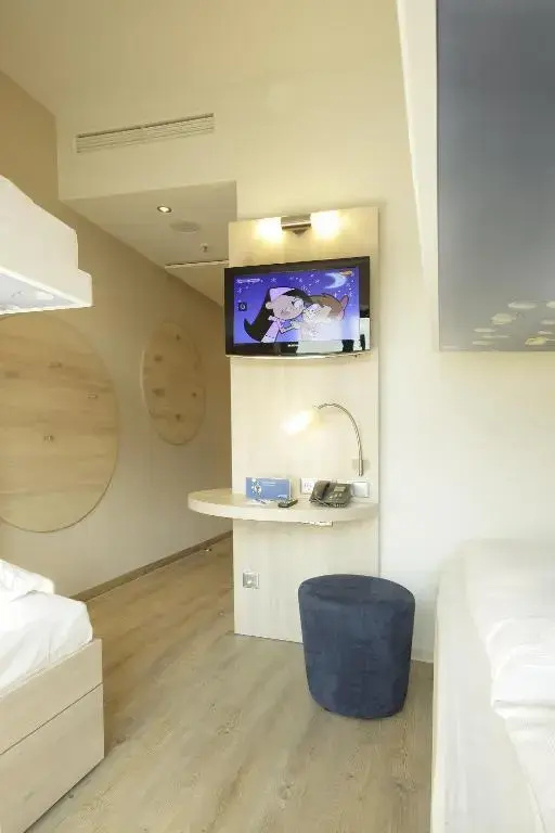 Quadruple room