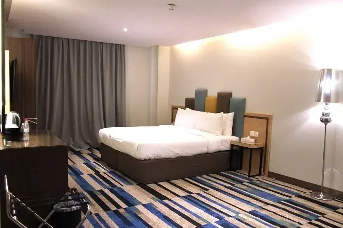 Deluxe Double room (full double bed)