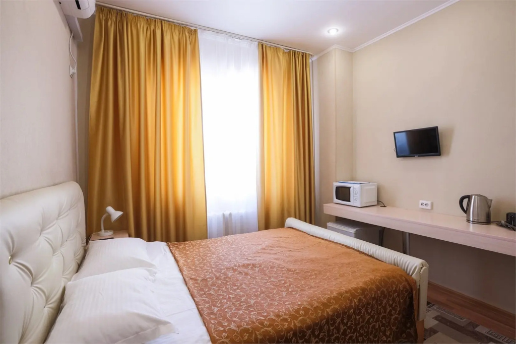 Standard Small Double room (full double bed)