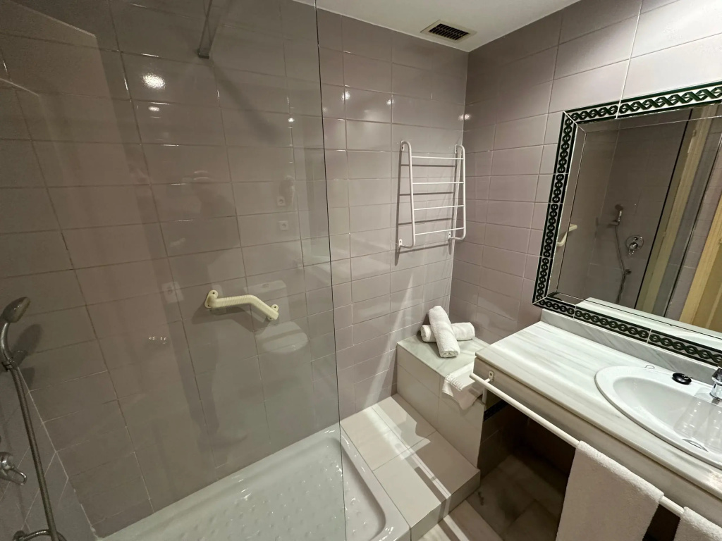 Hospedium Apartamentos Simon Verde Apartment Hotel - Chambres