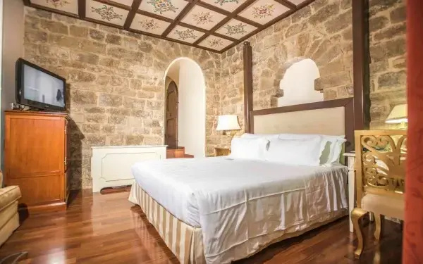 Strozzi Tower Double room (full double bed)
