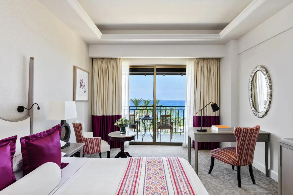 Deluxe Double room with sea view (full double bed)