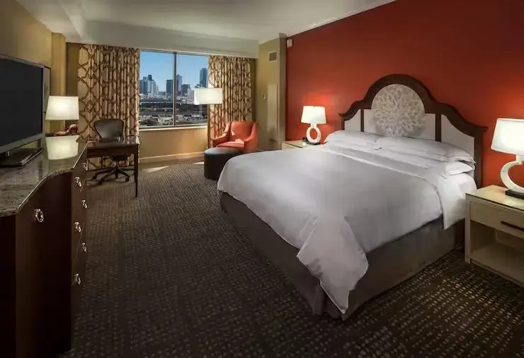 Presidential Grand Atrium Double Suite (full double bed)
