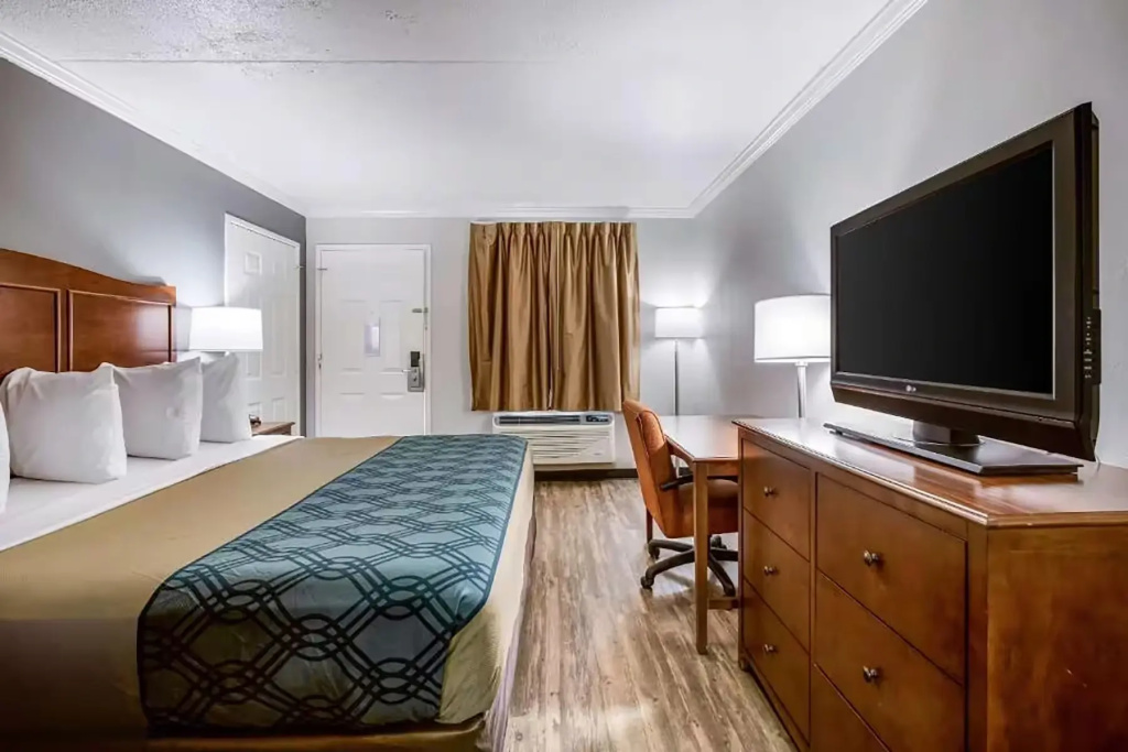 Double room (full double bed)