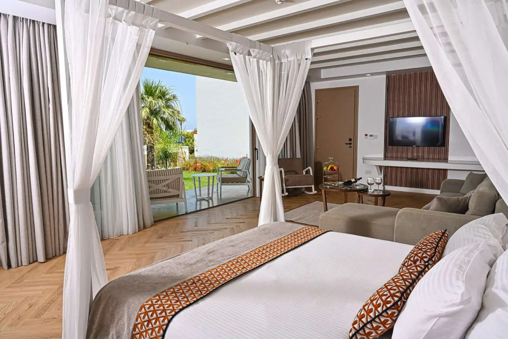 Garden Double Suite (full double bed)