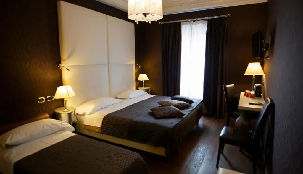 Deluxe Quadruple Family room