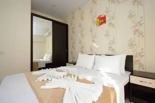 2 Bedrooms Suite with balcony