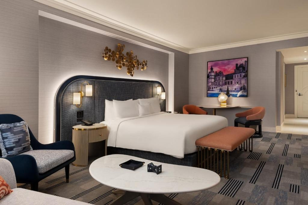 Gold Double room (full double bed)