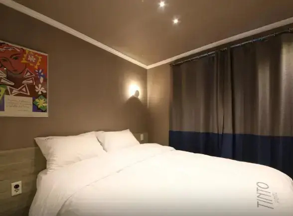 Standard Double room (full double bed)