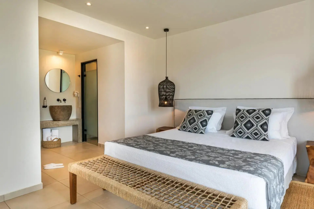 Double Junior Suite Sea View (full double bed)
