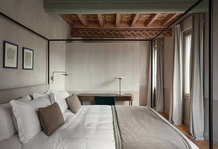 Senior Villa Manodori Double Suite (full double bed)