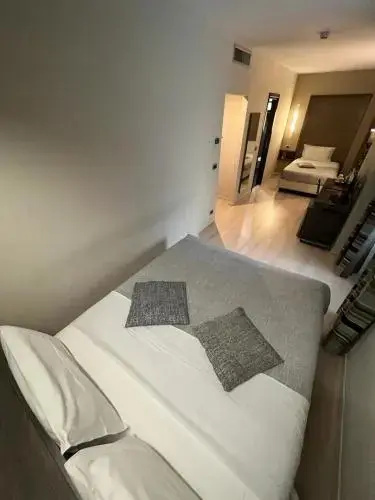 Hotel Diplomatic - Chambres