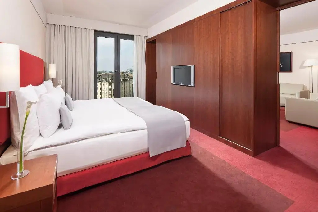 The Level Grand Double Suite (full double bed)