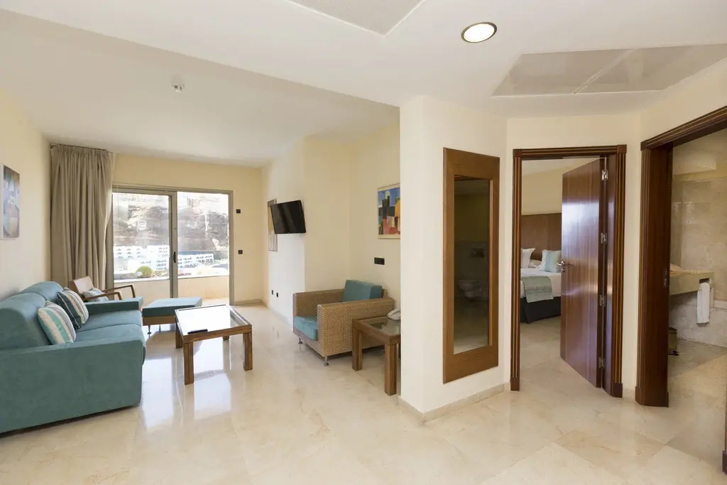 Suite with sea view