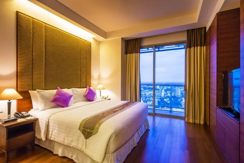 1 Bedroom Premier Double Apartment with park view (full double bed)