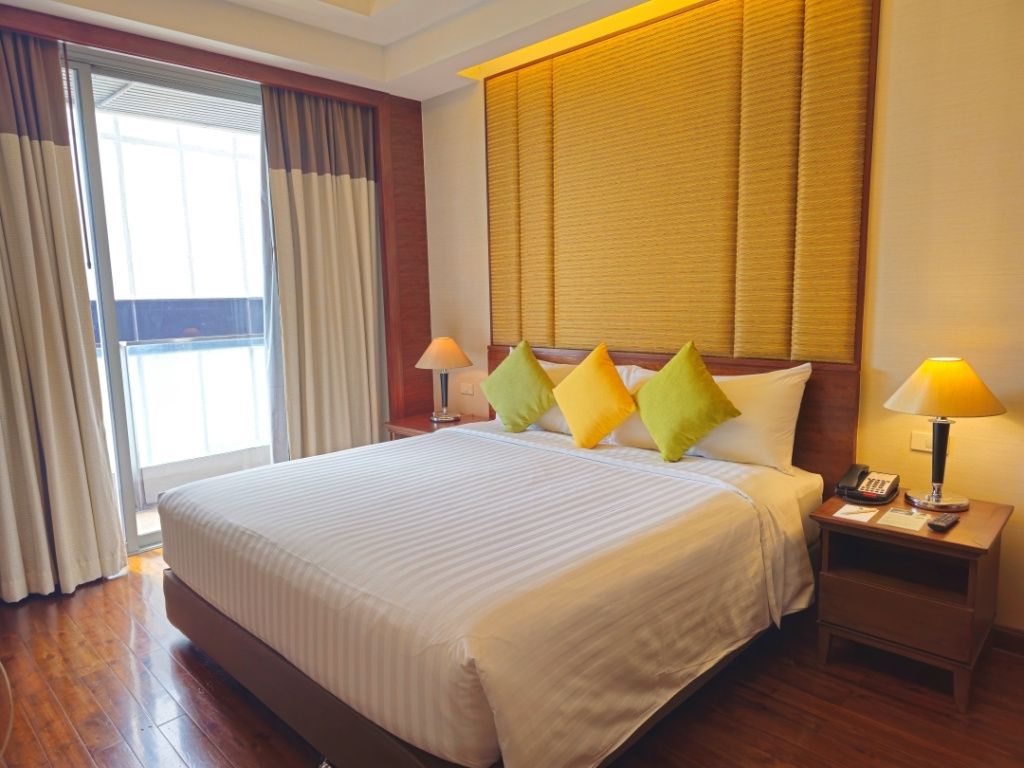 1 Bedroom Premier Triple Apartment