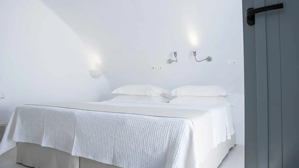 Duplex Maisonette with External Jacuzzi Suite