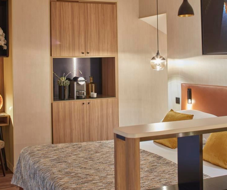 Hotel Atmospheres 80