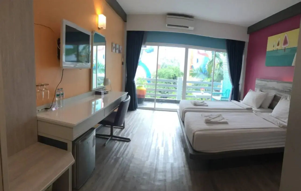 Deluxe Double room (twin beds)