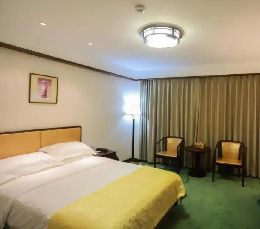 Budget (no window) Double room (full double bed)