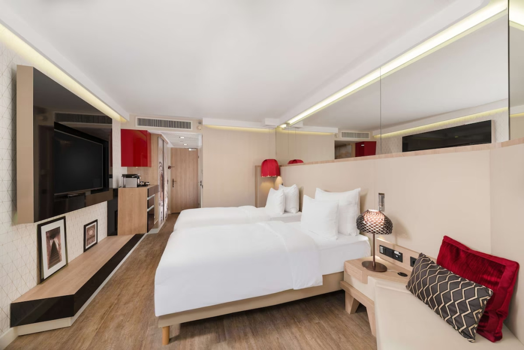 Premium High Floor Double room (full double bed)