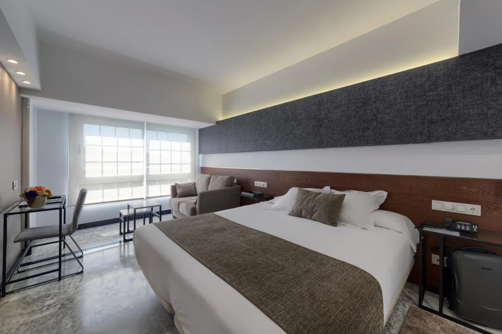 Superior Double room (full double bed)