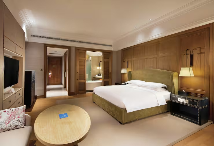 Double room with lake view (full double bed)
