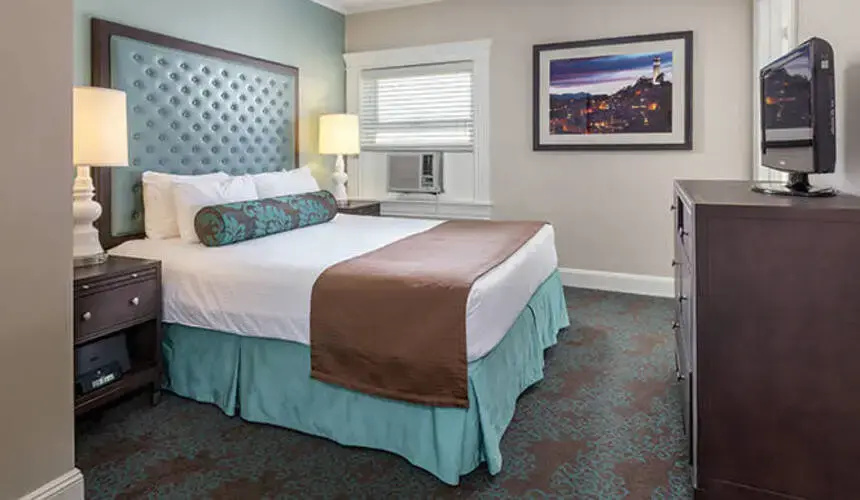 1 Bedroom Double Suite (full double bed)
