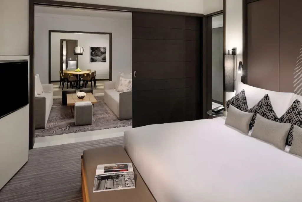 Premier Double Suite (full double bed)