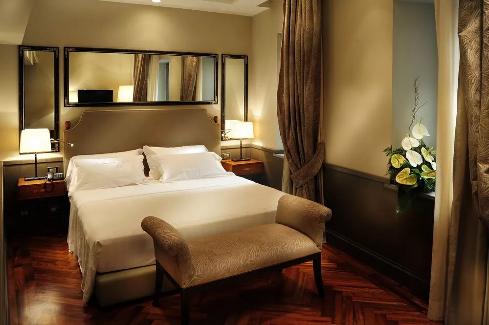 Classic Double room (full double bed)