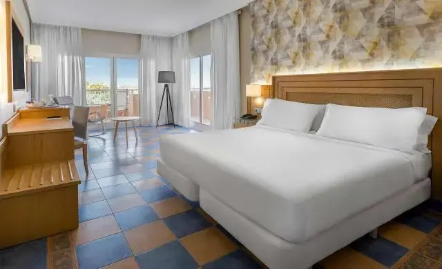 Elba Sara Beach & Golf Resort - Chambres