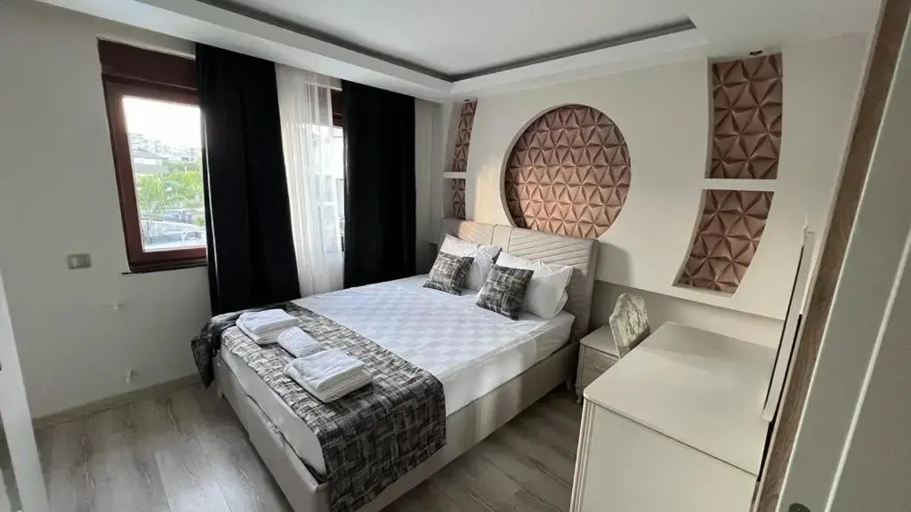 2 Bedrooms Apartment