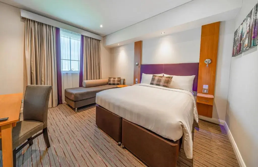 Premier Inn Dubai Investment Park - Chambres