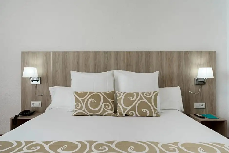 AluaSun Doblemar - Chambres