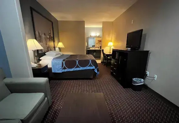 Double Studio Suite (full double bed)