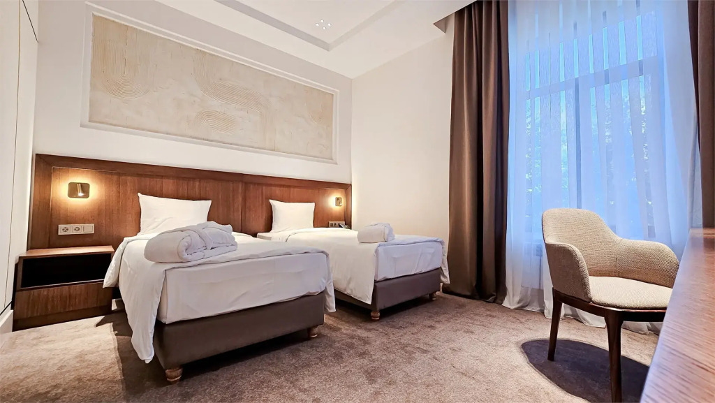 Двухместный номер Premium 2 отдельные кровати в Grand Hotel Tien Shan