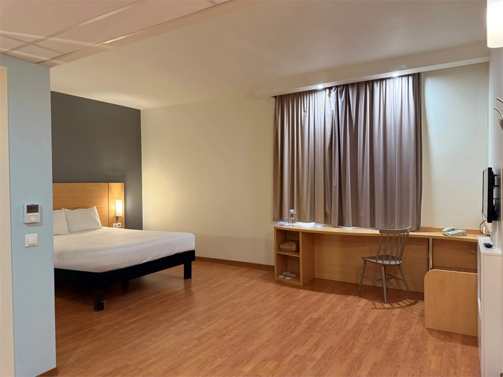 Двухместный номер Standard для маломобильных двуспальная кровать в Ibis Stupino