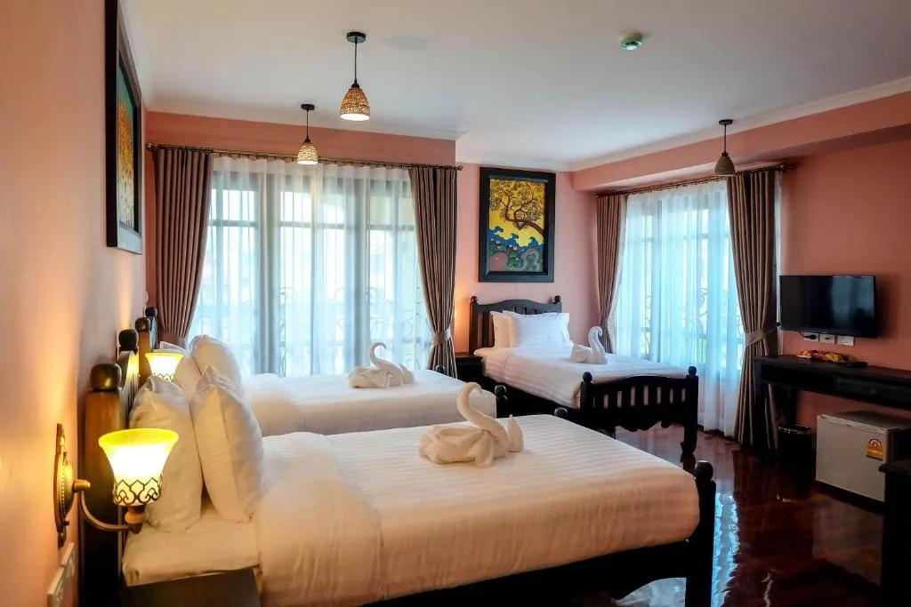 Трёхместный номер Угловой Deluxe в Siri Heritage Bangkok Hotel