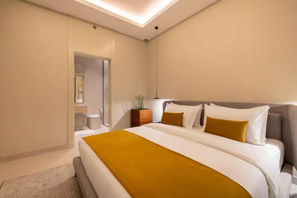 1 Bedroom Double Apartment with balcony (full double bed)