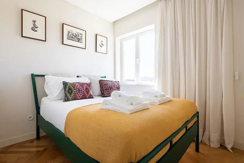 2 Bedrooms Apartment
