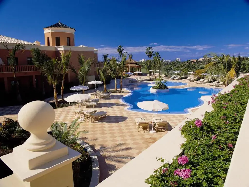 Beach & Waterfront