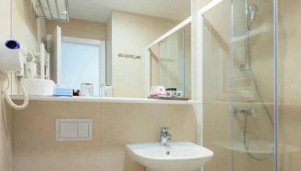 Bluesun Hotel Alga - Chambres