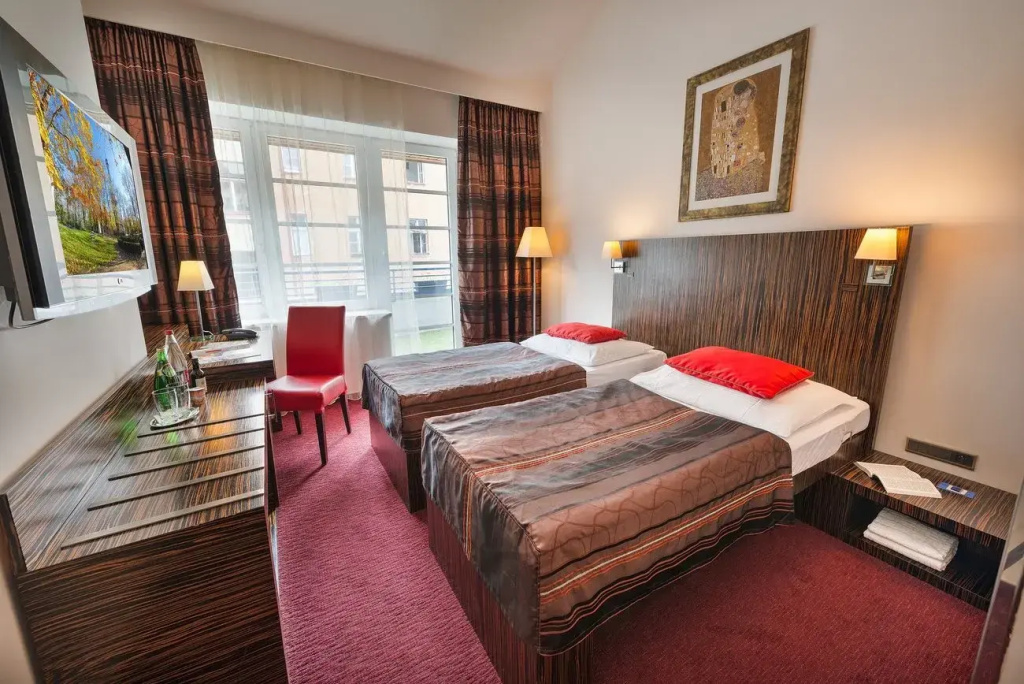 EA Hotel Crystal Palace - Chambres