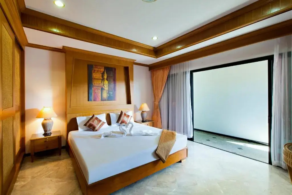 Superior Double room (full double bed)