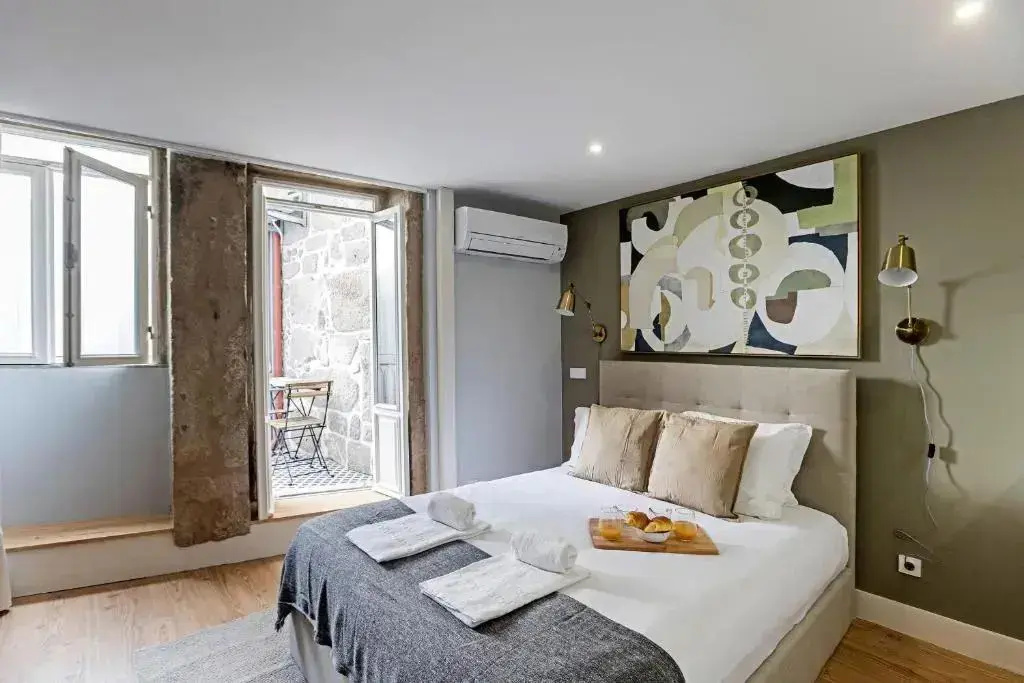 Double Studio with balcony (full double bed)