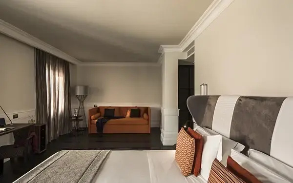 Double Open Suite (twin beds)