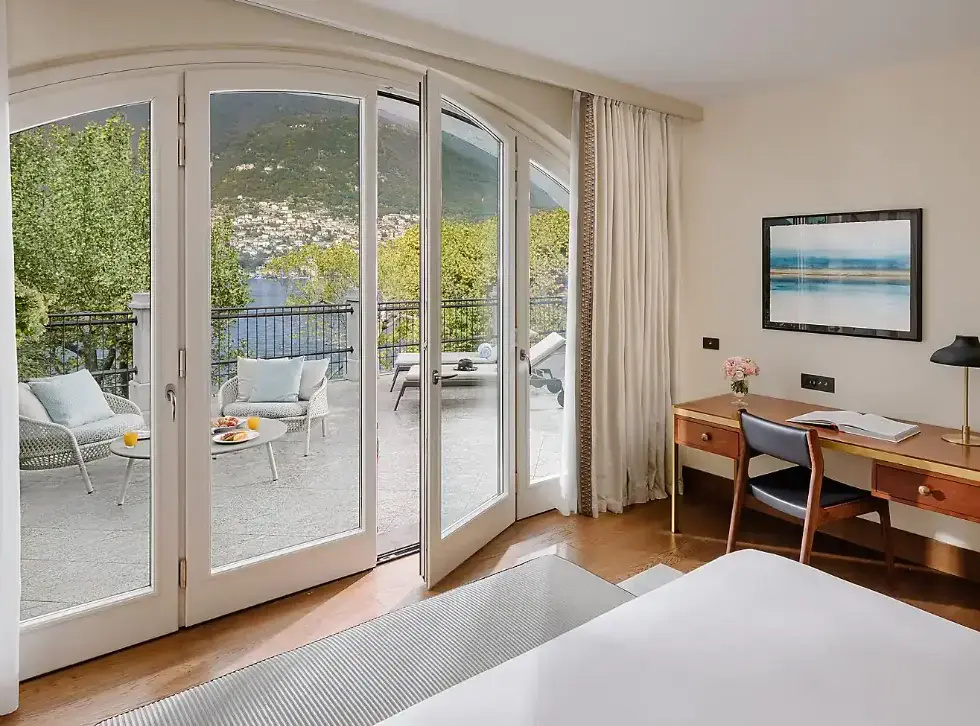 Vista Lago Double Suite (full double bed)