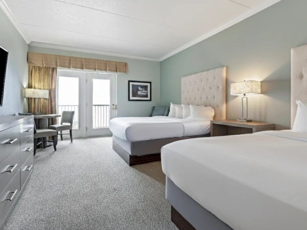 Walkout Quadruple room with bay view