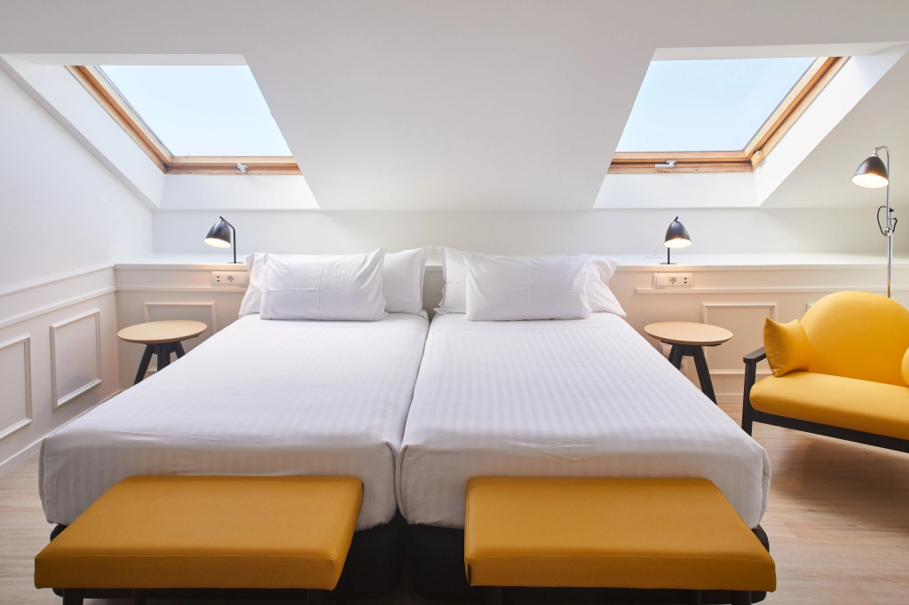 Standard Double room (twin beds)