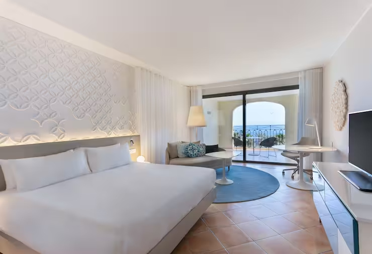 Executive Double room with balcony and with sea view (full double bed)